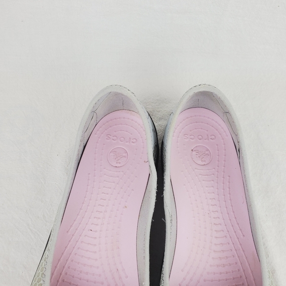 FIRM PRICE🔥Crocs grey shoes Size 9W - Picture 6 of 8